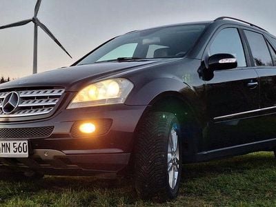 Gebraucht Mercedes ML320 224 PS (164 kW) 2006 Schwarz SUV