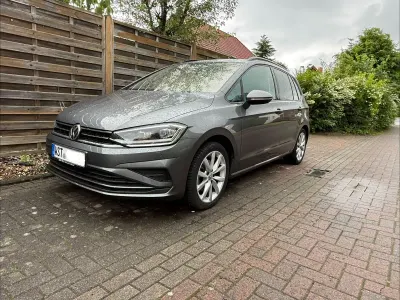 Gebraucht VW Golf Sportsvan Comfortline 131 PS (96 kW) 2019 Schwarz Van / Kleinbus