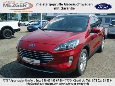 Gebraucht Ford Kuga Titanium 150 PS (110 kW) 2022 Rot SUV