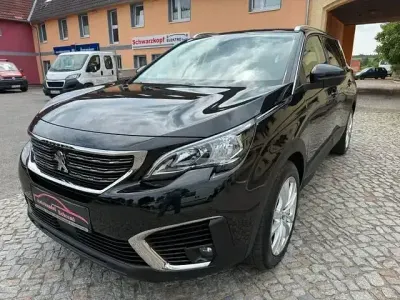 Gebraucht Peugeot 5008 Business-Line 131 PS (96 kW) 2019 Schwarz SUV