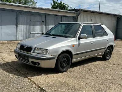 Gebraucht Skoda Felicia 75 PS (55 kW) 1999 Grau Limousine