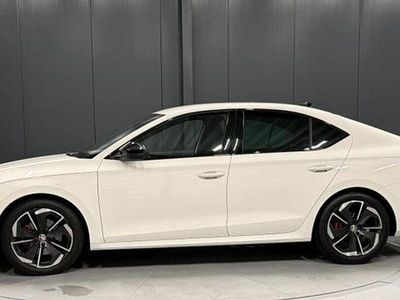 Gebraucht Skoda Octavia RS 200 PS (147 kW) 2024 Candyweiss Limousine