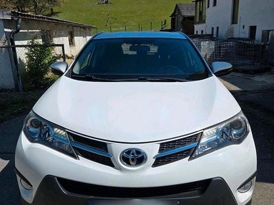 Usata Toyota RAV4 150 CV (110 kW) 2015 Bianco SUV