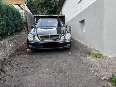 Mercedes E320