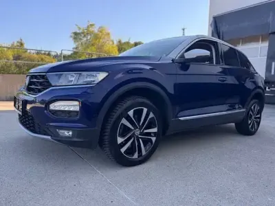 Gebraucht VW T-Roc IQ Drive 150 PS (110 kW) 2020 Blau SUV