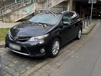 Gebraucht Toyota Auris 132 PS (97 kW) 2014 Schwarz Kombi
