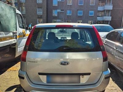 Second-hand Ford Fusion 100 CP (73 kW) 2004 Argintiu Hatchback