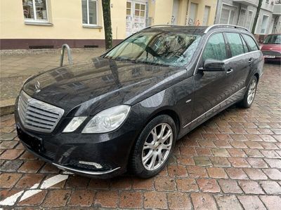 gebraucht Mercedes E200 T CGI BlueEFFICIENCY Elegance