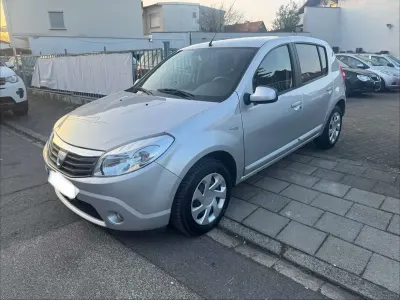 Gebraucht Dacia Sandero Lauréate 75 PS (55 kW) 2009 Platingrau Limousine