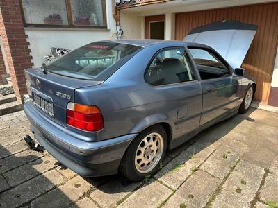 BMW 318 Compact