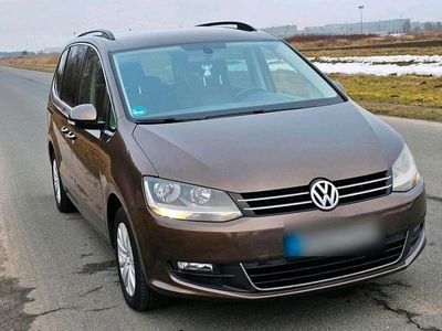Second-hand VW Sharan 150 CP (110 kW) 2012 Maro Monovolum