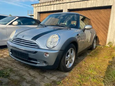 Gebraucht Mini Cooper Seven 90 PS (66 kW) 2007 Silber Kleinwagen
