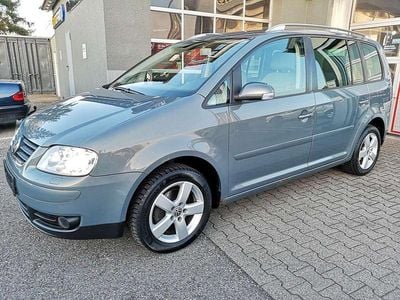 Grau Gebraucht 2005 VW Touran Highline Van / Kleinbus | 1.550 € (Guter Preis)