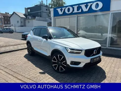 Gebraucht Volvo XC40 R-Design 179 PS (131 kW) 2021 Crystal white (metallic) SUV