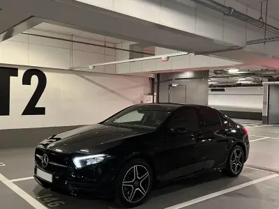 Gebraucht Mercedes A250 AMG line 218 PS (160 kW) 2020 Schwarz Limousine