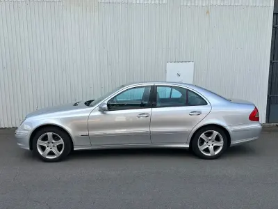 Gebraucht Mercedes E280 190 PS (139 kW) 2006 Silber Limousine
