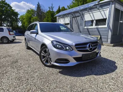 Gebraucht Mercedes E250 204 PS (150 kW) 2015 Silber Limousine