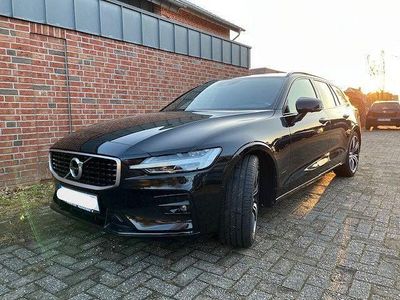 Gebraucht Volvo V60 R-Design 250 PS (183 kW) 2019 Schwarz Kombi