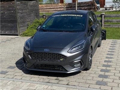 Grau Gebraucht 2019 Ford Fiesta ST Kleinwagen | 14.000 € (Guter Preis)