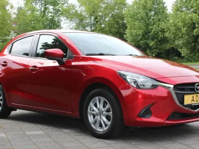 Gebraucht Mazda 2 Exclusive-Line 90 PS (66 kW) 2017 Rubinrot metallic Kleinwagen