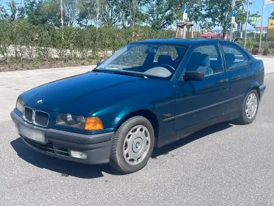 Gebraucht BMW 316 102 PS (75 kW) 1995 Grün Limousine