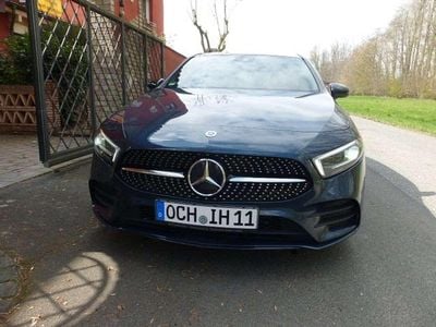 Gebraucht Mercedes A200 AMG 163 PS (119 kW) 2023 Denimblau  metalliclack Kleinwagen