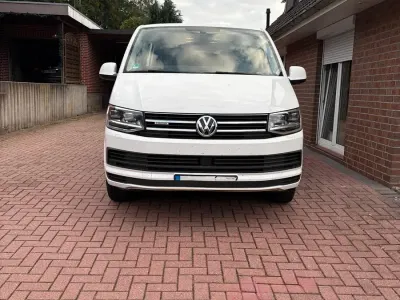 Gebraucht VW Multivan 199 PS (146 kW) 2018 Weiß Van / Kleinbus