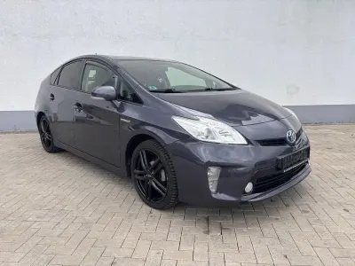 Używany Toyota Prius TEC-Edition 99 KM (72 kW) 2012 Szary Sedan/Limuzyna