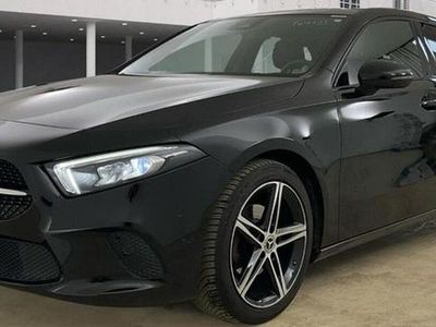 Gebraucht Mercedes A180 Night 136 PS (100 kW) 2019 Nachtschwarz  unilack Limousine