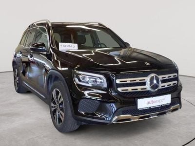 Mercedes GLB220