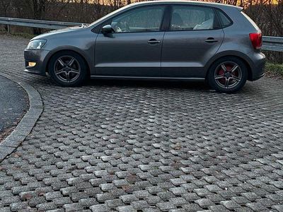 Grau Gebraucht 2013 VW Polo Kleinwagen | 4.500 € (Fairer Preis)