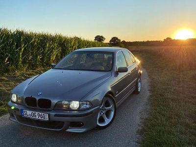BMW 528