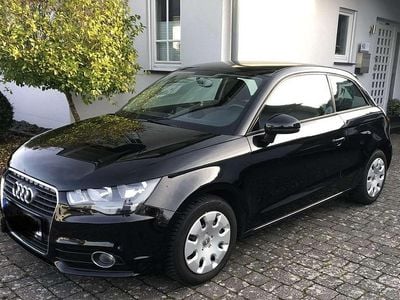 Gebraucht 2014 Audi A1 Attraction Limousine | 9.990 € (Etwas zu teuer)