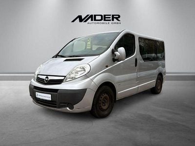 Silber Gebraucht 2012 Opel Vivaro Van / Kleinbus | 12.990 € (Teuer)