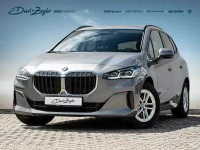 Gebraucht BMW 220 Active Tourer Luxury Line 170 PS (125 kW) 2025 Skyscraper grey metallic Van / Kleinbus