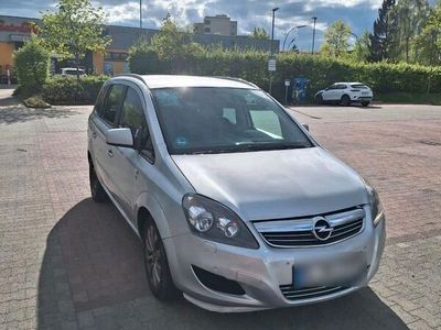 gebraucht Opel Zafira 2011 mit 7 Sitze und TÜV bis 2026
