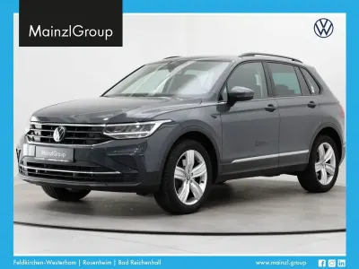 Gebraucht VW Tiguan Life 200 PS (147 kW) 2022 Delfingrau metallic SUV