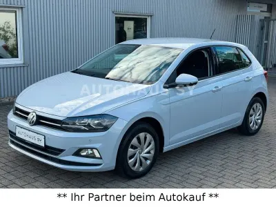 Gebraucht VW Polo Comfortline 95 PS (69 kW) 2018 Silber Kleinwagen