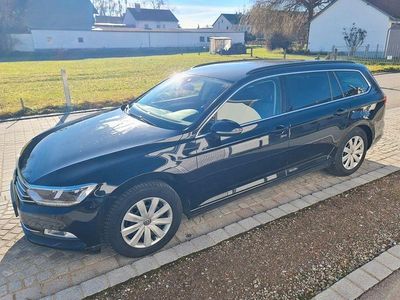 Gebraucht VW Passat Comfortline 150 PS (110 kW) 2019 Schwarz Kombi