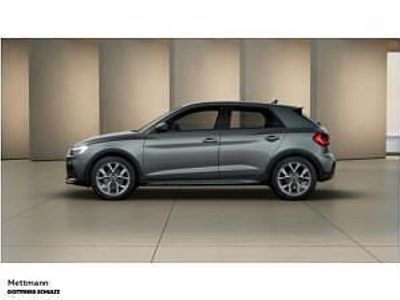 Neu Audi A1 116 PS (85 kW) 2026 Grau (chronosgrau metallic) SUV