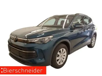 Gebraucht VW Tiguan Life 204 PS (150 kW) 2025 Blau SUV