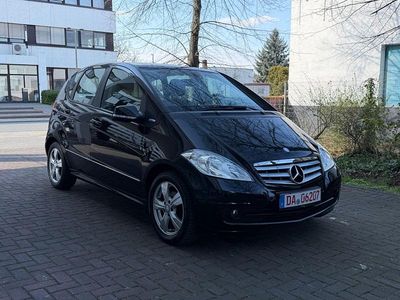 Gebraucht Mercedes A160 95 PS (69 kW) 2009 Kosmosschwarz  metalliclack Kleinwagen