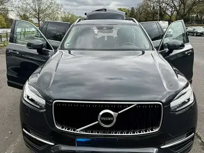 Usata Volvo XC90 Momentum 235 CV (172 kW) 2018 Grigio SUV