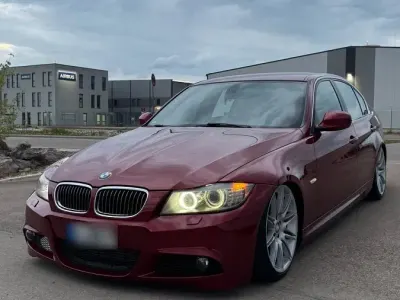 Gebraucht BMW 320 M Sport 184 PS (135 kW) 2010 Rot Limousine