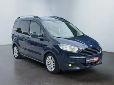 Gebraucht Ford Tourneo Courier Titanium 101 PS (74 kW) 2018 Andere Van / Kleinbus