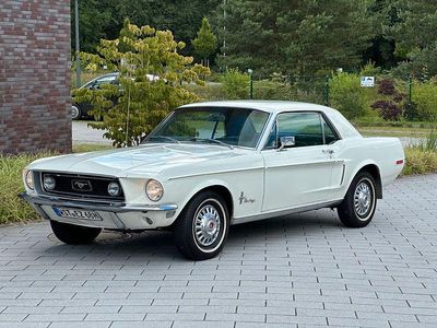 Gebraucht Ford V8 200 PS (147 kW) 1968 Weiß Coupé