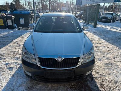 Silber Gebraucht 2009 Skoda Octavia Ambiente Limousine | 2.999 € (Teuer)