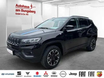 Gebraucht Jeep Compass Trailhawk 241 PS (177 kW) 2022 Schwarz SUV