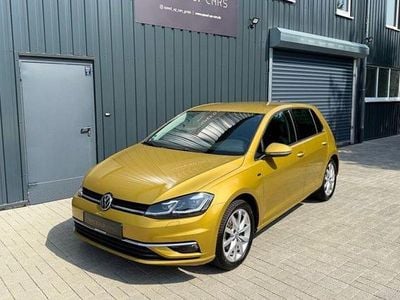 Gelb Gebraucht 2018 VW Golf VII Join Limousine | 16.490 € (Guter Preis)