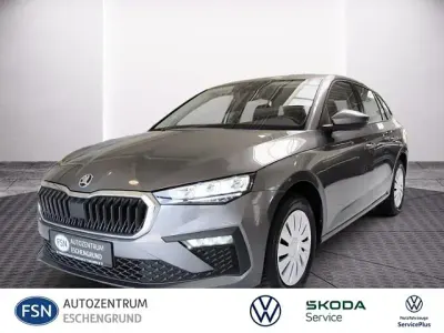 Gebraucht Skoda Scala Essence 116 PS (85 kW) 2025 Graphitegrau metallic Kleinwagen